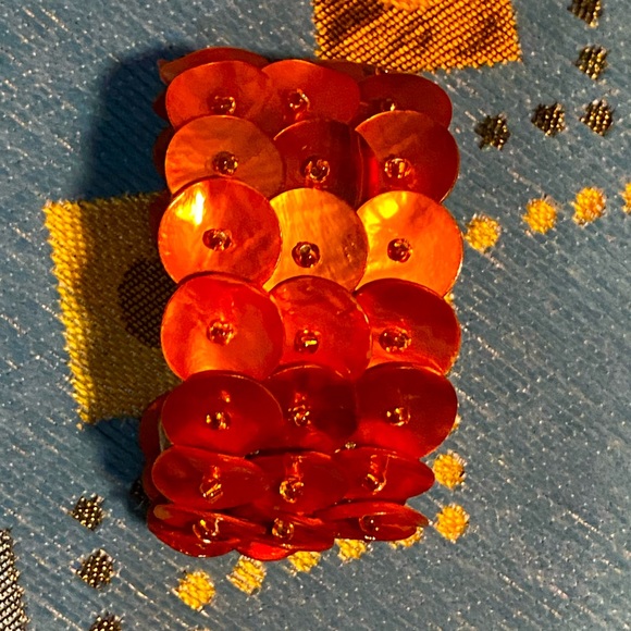 SALE 3/$20 BOHO vintage cuff bracelet,silver w/attached burnt orange MOP buttons - Picture 5 of 10